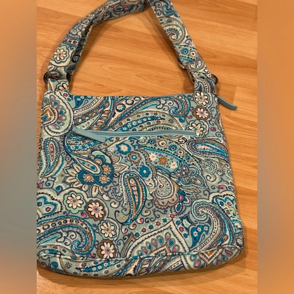 Vera‎ Bradley Blue Paisley Shoulder Bag